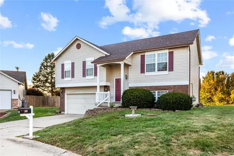 27 Tailor Ct, O'fallon, MO 63368