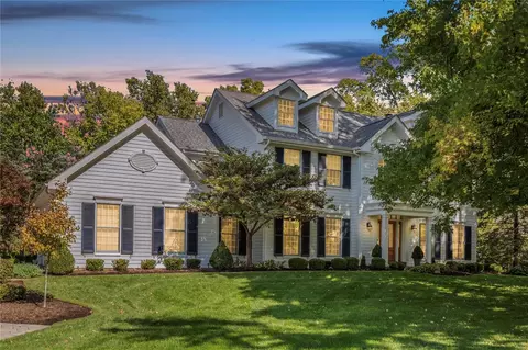 9595 Old Bonhomme Rd, Saint Louis, MO 63132