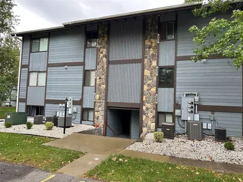 1741 Gascony Parc Dr #17411S, Lake Saint Louis, MO 63367