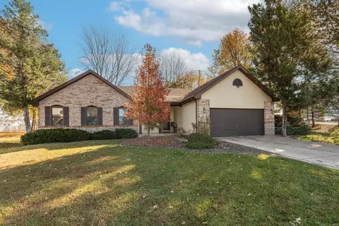 598 Schrader Farm Dr, Saint Peters, MO 63376