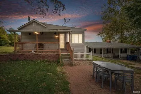 2932 Endicott Ave, Saint Louis, MO 63114