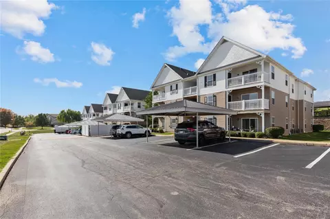 4200 Spring River Dr, O'fallon, MO 63368