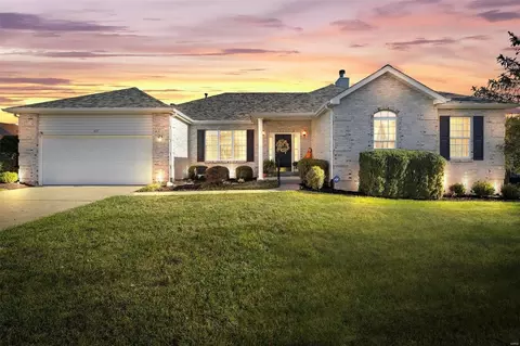 637 Westonridge Ct, Wildwood, MO 63021