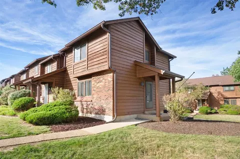 236 Cedar Grove Dr #D, Saint Charles, MO 63304