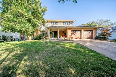 12857 Somerton Ridge Dr, Saint Louis, MO 63141