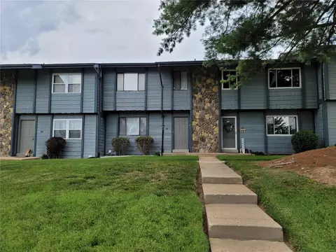 2403 Savoy Dr, Lake Saint Louis, MO 63367