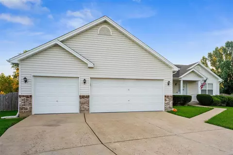 1511 Langrove Dr, Dardenne Prairie, MO 63368