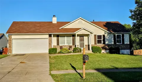 512 Spring Water Dr, Wentzville, MO 63385