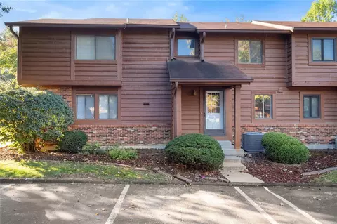 36 Cedar Grove Ct, Saint Charles, MO 63304