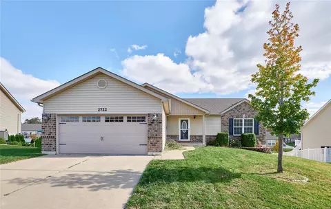 2722 Defender, Wentzville, MO 63385
