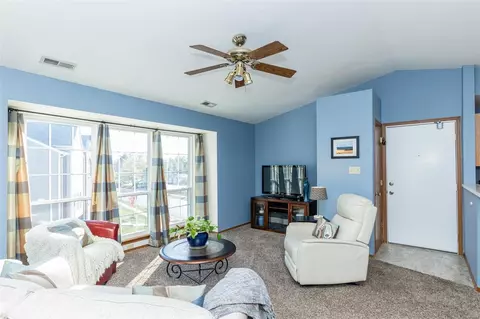 1103 Pocono Trl #D, Ballwin, MO 63021 photo 3