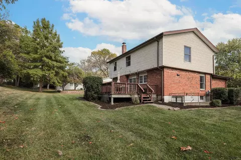 151 Lucerne Place Dr, Ballwin, MO 63011 photo 23