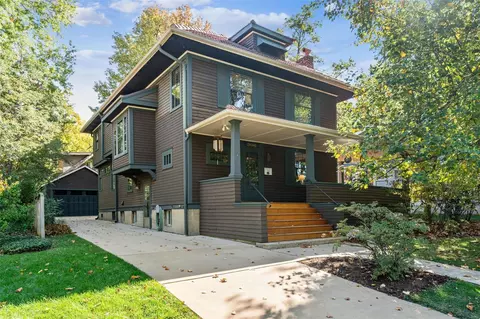 306 Sylvester Ave, Saint Louis, MO 63119