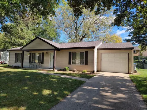 2314 Laredo Dr, O'fallon, MO 63368