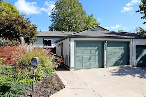 984 Barbizon Dr, Manchester, MO 63021
