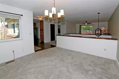 984 Barbizon Dr, Manchester, MO 63021 photo 3