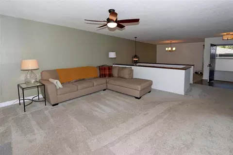 984 Barbizon Dr, Manchester, MO 63021 photo 5