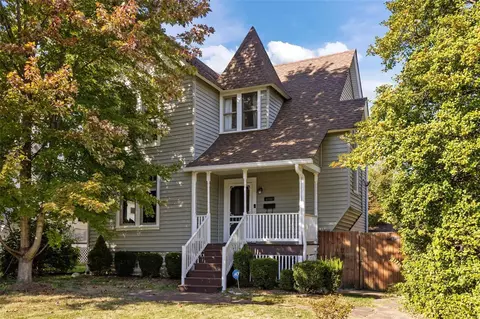 6941 Marquette Ave, Saint Louis, MO 63139