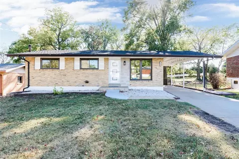 764 Peace Haven Dr, Saint Louis, MO 63125