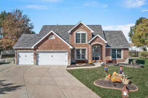 1943 Brothers Ct, Saint Peters, MO 63376