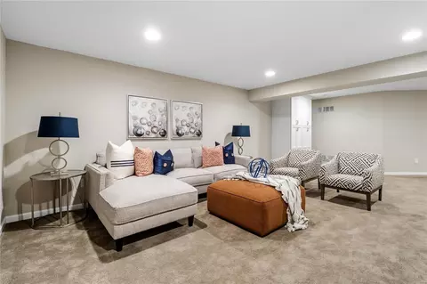Living - 2750 Mcclay Rd, Saint Charles, MO 63303 photo 4 of 7