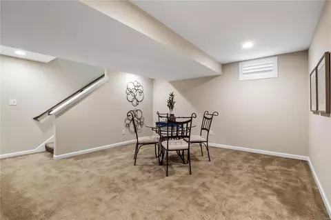 Dining - 2750 Mcclay Rd, Saint Charles, MO 63303 photo 4 of 5