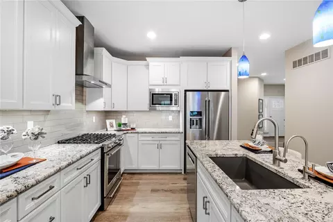 Kitchen - 2750 Mcclay Rd, Saint Charles, MO 63303 photo 3 of 5