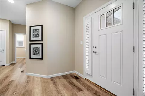 Entry Way - 2750 Mcclay Rd, Saint Charles, MO 63303 photo 1 of 2