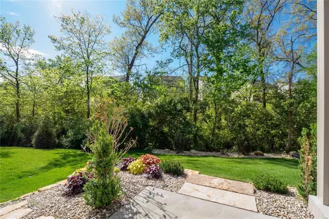Exterior - 2750 Mcclay Rd, Saint Charles, MO 63303 photo 11 of 14