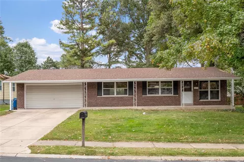 624 Norwich Dr, Saint Charles, MO 63301