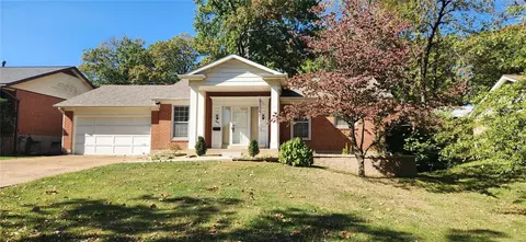 8541 Elgin Ave, Affton, MO 63123