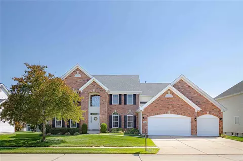 1240 Hermans Orchard Dr, Florissant, MO 63034