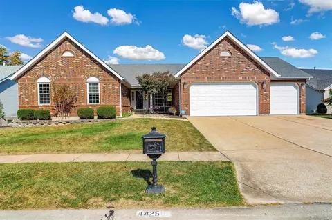 4425 Kerth Manor Dr, Saint Louis, MO 63128