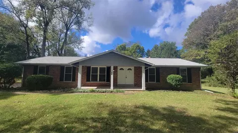 144 Kings Dr, Florissant, MO 63034