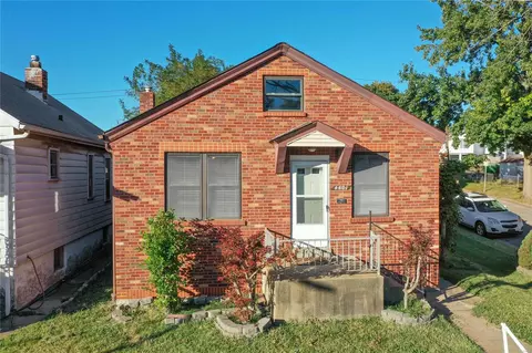4401 Tholozan Ave, Saint Louis, MO 63116