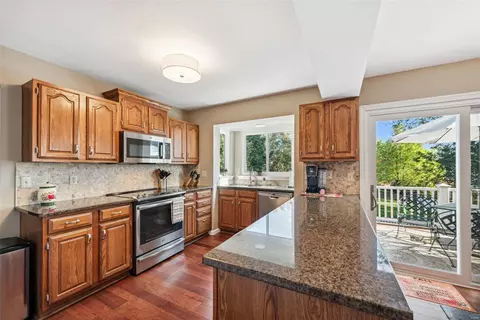 939 Palm Bay Dr, Ballwin, MO 63021 photo 12