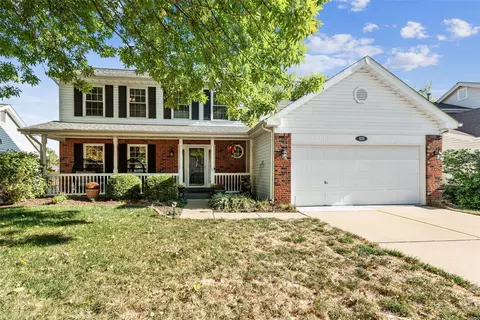 939 Palm Bay Dr, Ballwin, MO 63021