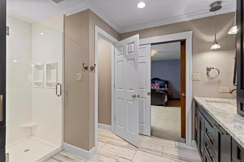 Entry Way - 14 Frontenac Place Dr, Frontenac, MO 63131 photo 4 of 5