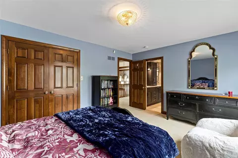 Bedroom - 14 Frontenac Place Dr, Frontenac, MO 63131 photo 2 of 4
