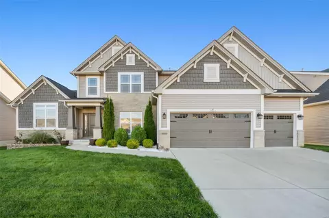 2421 Rhone Pkwy, Saint Charles, MO 63301
