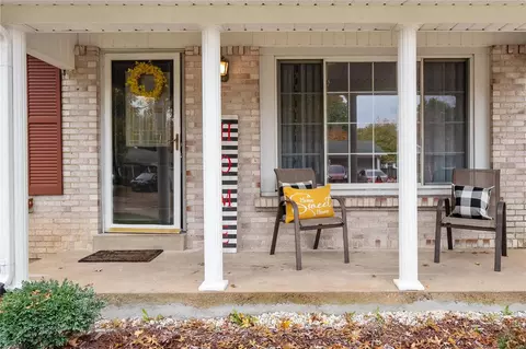 1330 Petite Dr, Saint Louis, MO 63138