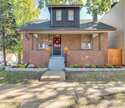 4600 Adkins Ave, Saint Louis, MO 63116