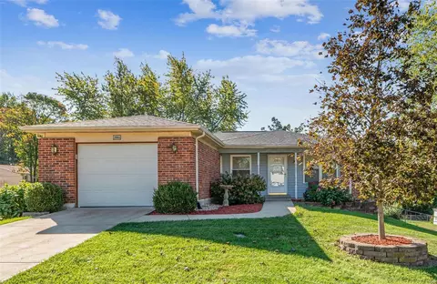 2904 Misty Cir, Saint Louis, MO 63129