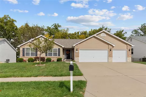 3876 Bedford Pointe Dr, Wentzville, MO 63385