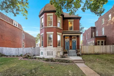 3229 S Jefferson Ave, Saint Louis, MO 63118
