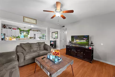 24 Saint Matthew Ave, O'fallon, MO 63366 photo 5