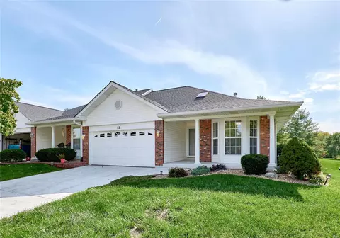 12 Limerick Ln #15B, O'fallon, MO 63366