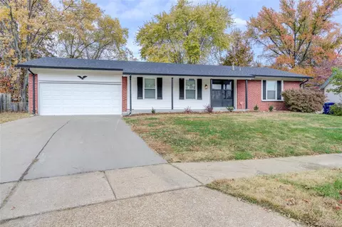 1602 Langholm Dr, Florissant, MO 63031