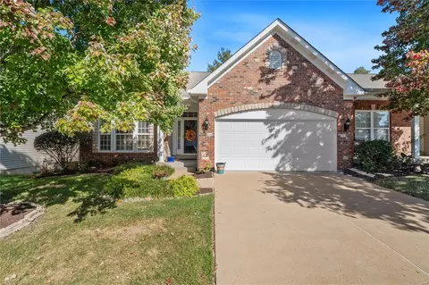 789 Forder Manor Dr, Saint Louis, MO 63129