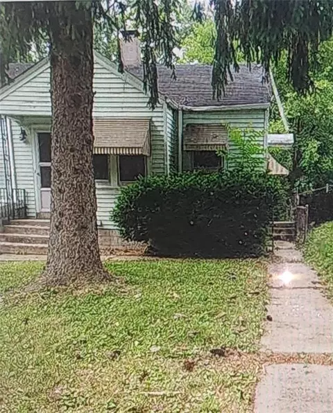 7208 Eunice Ave, Saint Louis, MO 63136